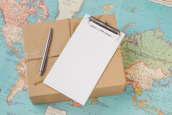 Tutti i consigli su come spedire un pacco o una lettera all'estero