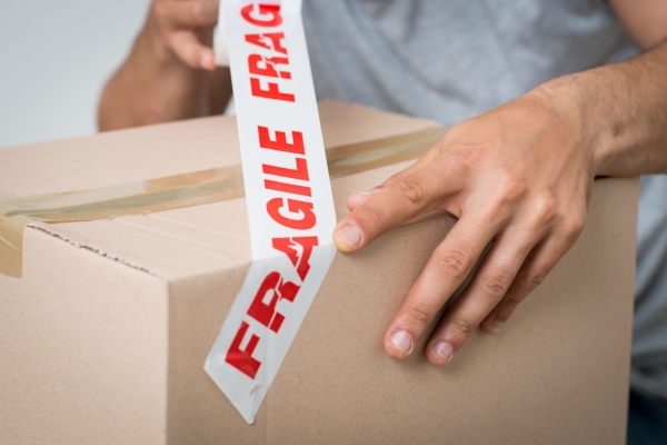 Spedizioni di pacchi fragili: consigli e accorgimenti per l'imballaggio